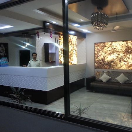 Hotel Sai Suraj Park Shirdi Ngoại thất bức ảnh