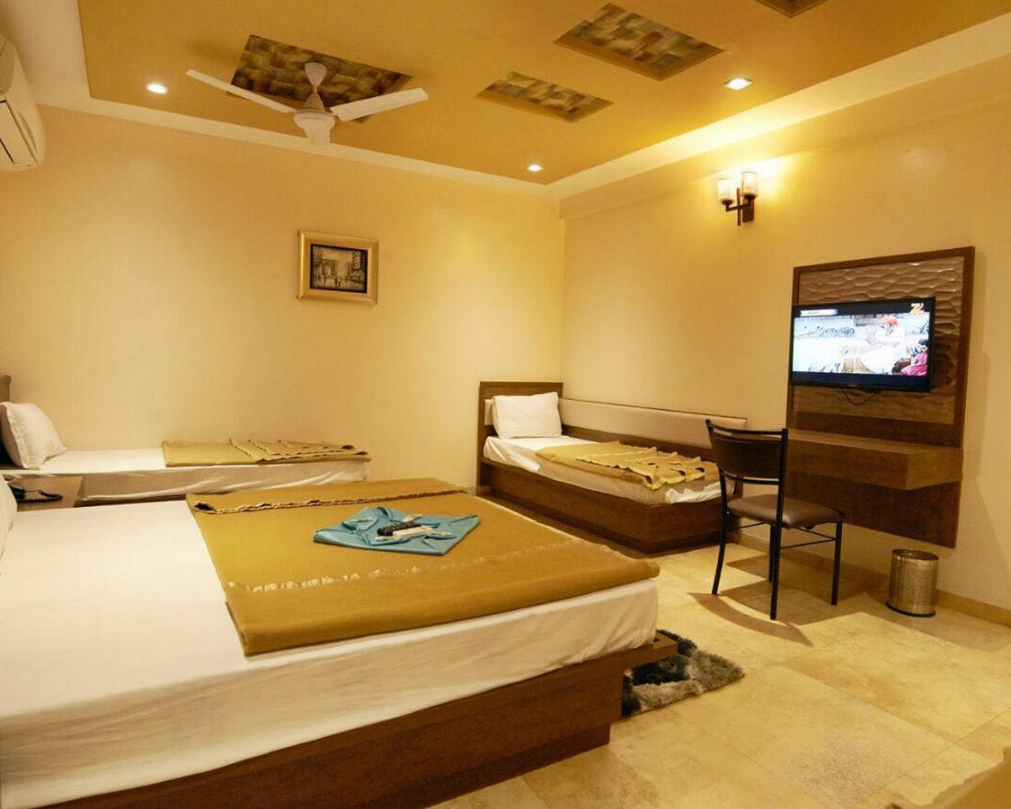 Hotel Sai Suraj Park Shirdi Ngoại thất bức ảnh
