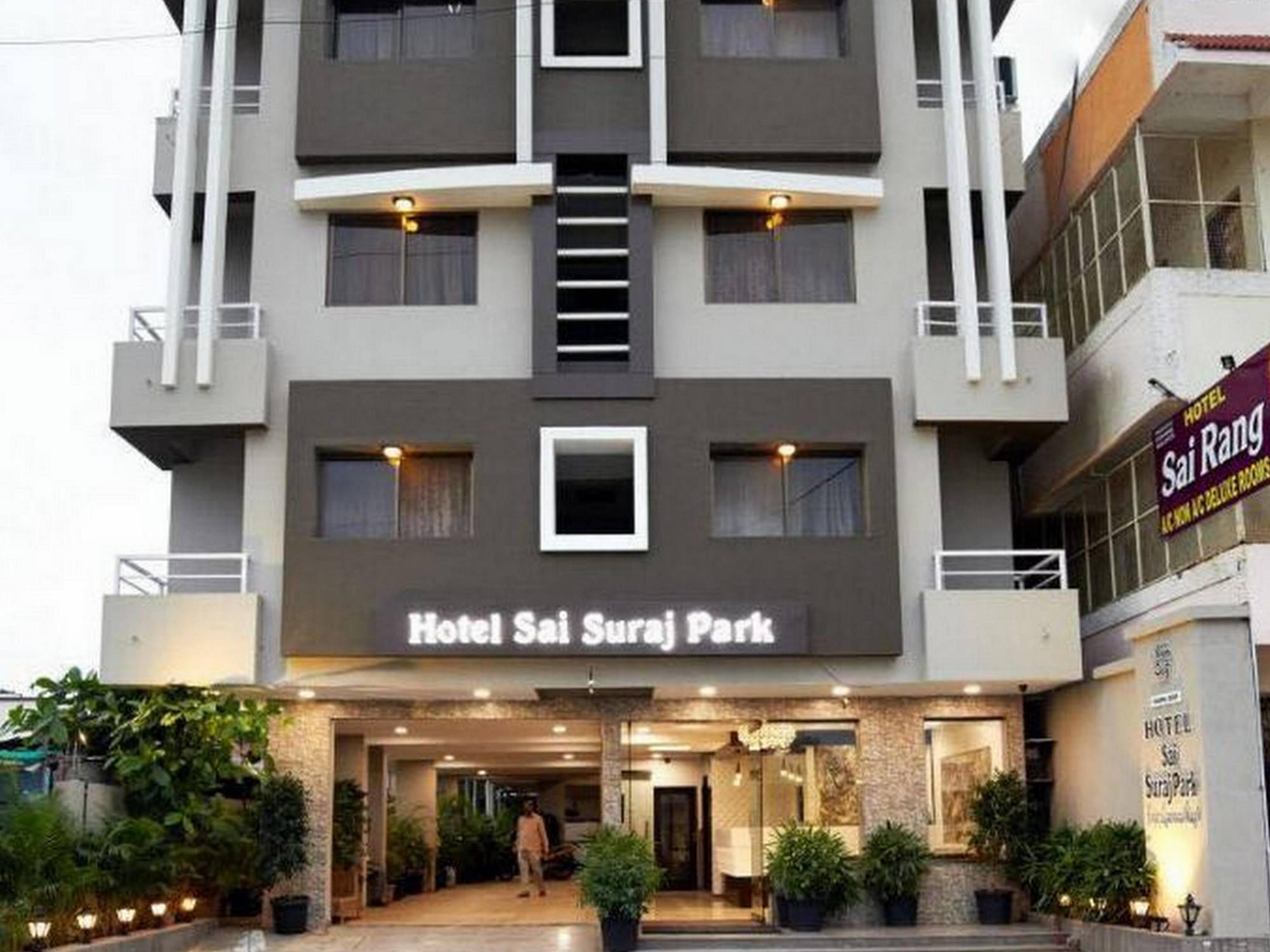 Hotel Sai Suraj Park Shirdi Ngoại thất bức ảnh