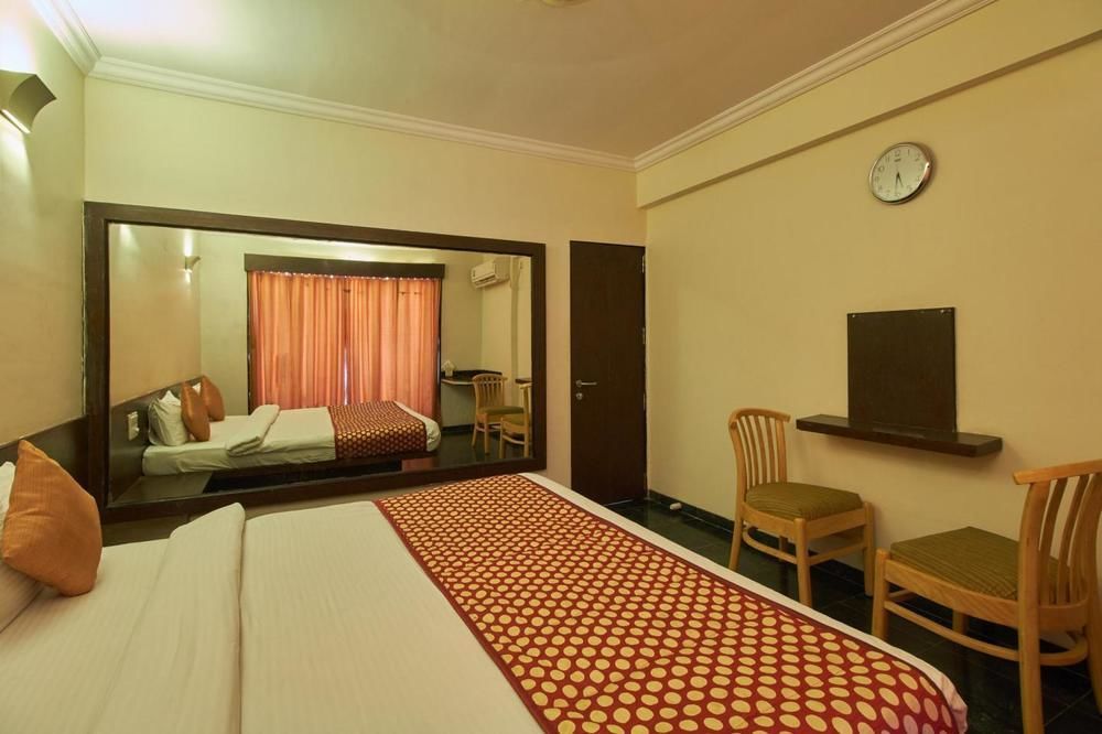 Hotel Sai Suraj Park Shirdi Ngoại thất bức ảnh