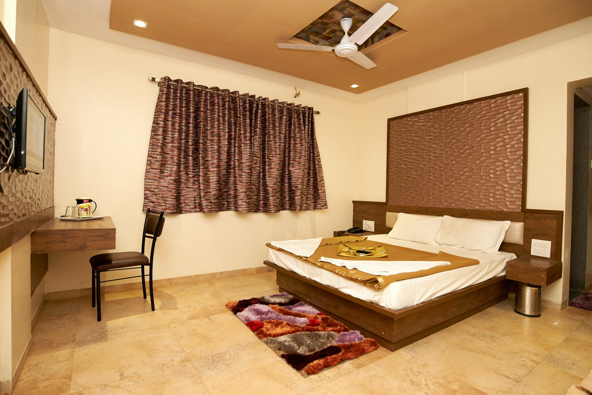 Hotel Sai Suraj Park Shirdi Ngoại thất bức ảnh